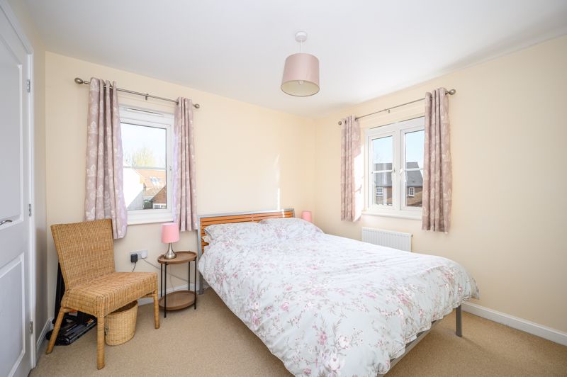 Bedroom- click for photo gallery